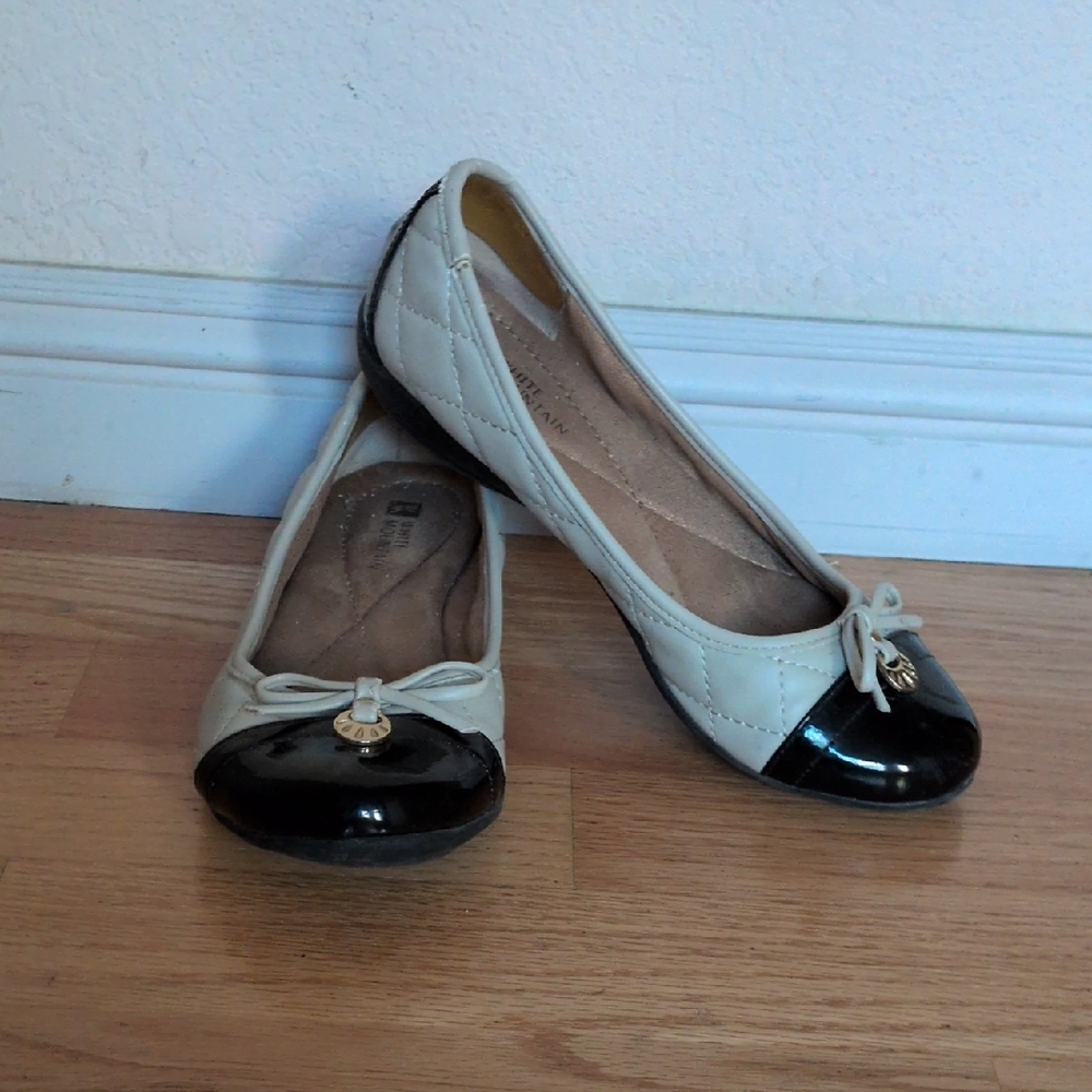 White Mountain Black and Cream Flats